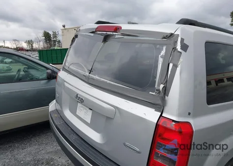 2014 Jeep Patriot Latitude z USA, uszkodzony, nr VIN 1C4NJRFB2ED500595